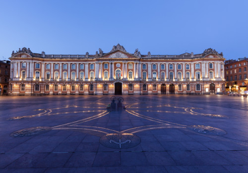 Découvrez l'architecture historique du Capitole de Toulouse